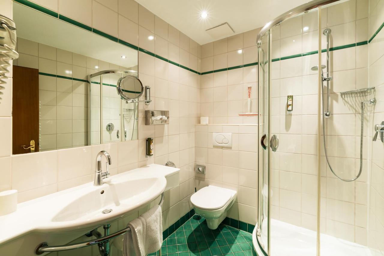 Hotel Gasthof Brandstaetter Salzburg Bagian luar foto